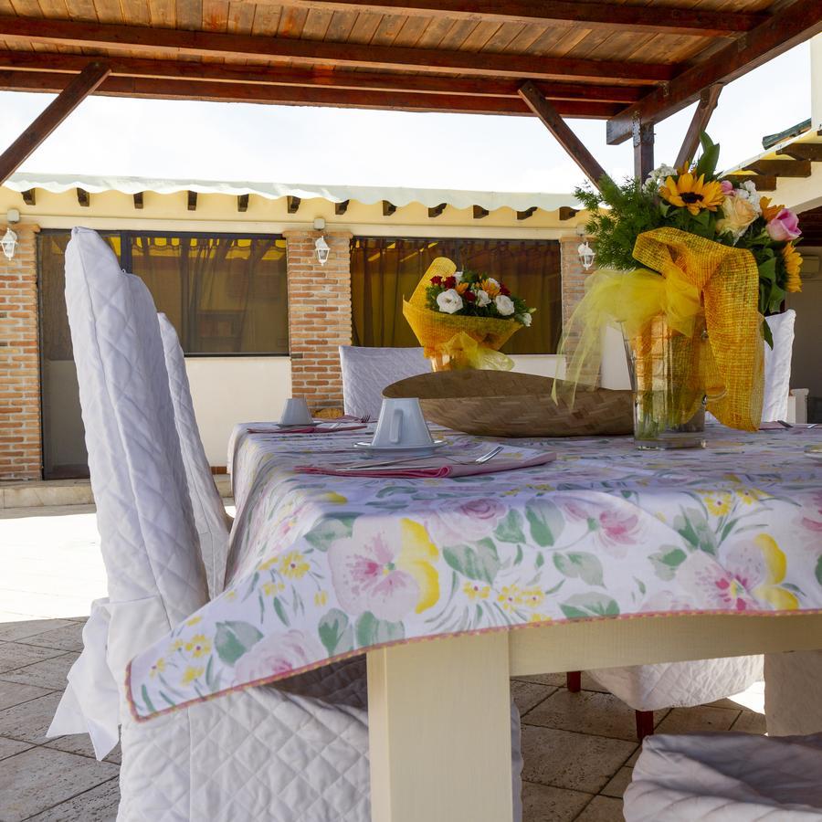 Flori'S Bed & Breakfast Виареджо Екстериор снимка