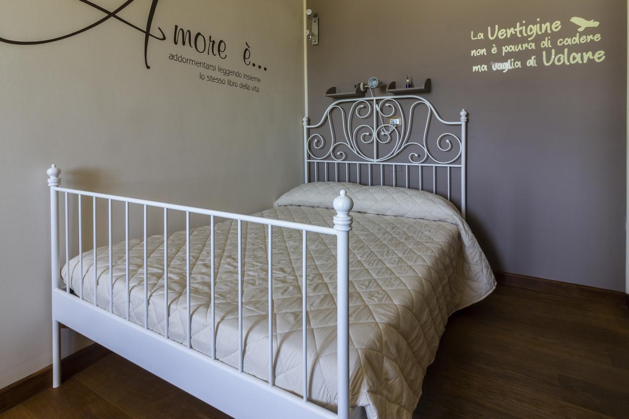 Flori'S Bed & Breakfast Виареджо Екстериор снимка